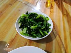 蒜蓉炒甜麦菜-长隆农庄