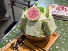 -五里关火锅(上海鑫耀·光环Live店)
