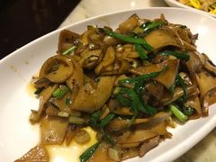 -蔼若春.传承三十年云南菜(金碧公园店)