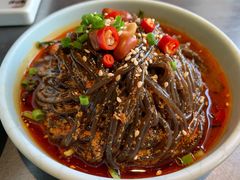 酸辣蕨根粉-辣尚瘾·烤鱼·新川菜(交大直营店)