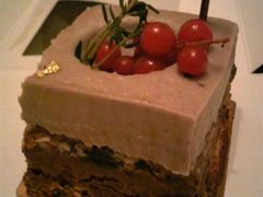 蓝梅-西点坊(浦东香格里拉店)