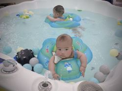 -Pony Baby宝尼婴幼儿游泳SPA馆