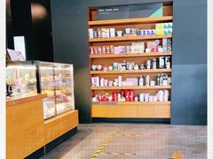 -星巴克(潍坊泰华广场店)