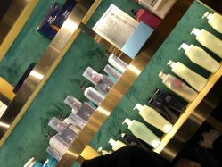 -PE SALON