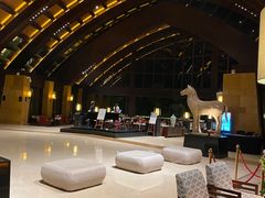 -三亚湾海居铂尔曼度假酒店