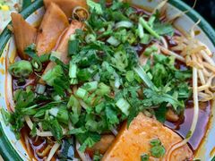 -拈签一笑黄牛肉辣卤串串