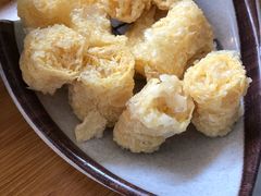 黄金卷-毛辣果·贵州红酸汤牛肉火锅(西单店)