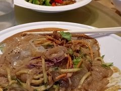 -关东小磨东北菜(上海长风大悦城店)