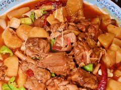 新疆大盘鸡-品质伊骊新疆菜(紫金店)