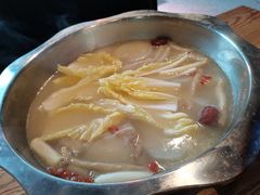 -嘎嘎鸭脑壳江湖菜(五里店)