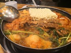 -喇喇排骨火锅·传统韩式脊骨汤(望京西园总店)