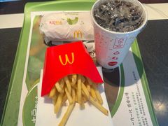 -麦当劳(乳山路店)
