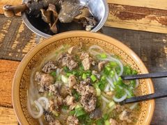 -正宗李家土鸡米线店