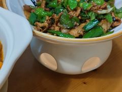 不二小炒肉-老板很二(吉大店)
