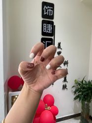 -iU美甲美睫