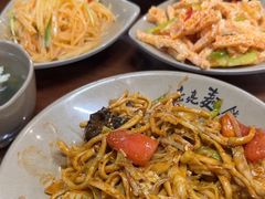 -亮亮面馆(经六路店)
