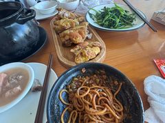 -莲餐厅·湖北菜·潜江小龙虾店(愚园路店)