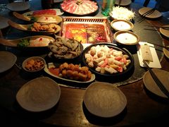-老牌坊云南鱼豆花火锅(哈西万达店)