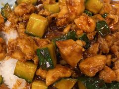 -西部马华清真兰州牛肉面·烧烤夜市(三里河店)