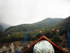 -浙东第一尖雪山欢乐谷