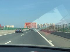 -张家界大成山水国际大酒店