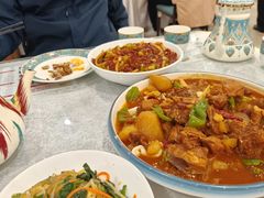 -汗腾格里·风味餐厅(新疆驻京办店)