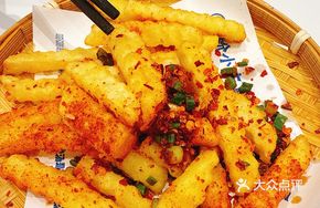 Guizhou Crispy Sausage Potatoes