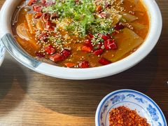 -肖四女乐山跷脚牛肉(南汇大学城生活广场店)