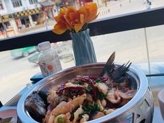 -隔壁老王·家常云南菜(花巷店)