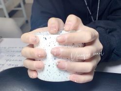 -尤柰可-奶耳美甲美睫