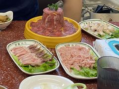-四囍码头海鲜烧烤自助火锅(外滩南京东路悦荟广场店)