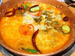 -洱火云南酸菜牛肉火锅(石景山当代商城店)