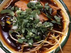 -拈签一笑黄牛肉辣卤串串