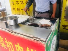 -黑色经典臭豆腐·湖南特产(步行街店)