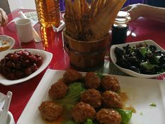 木桶目鱼-大眼锅贴水饺(河东店)