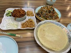 -合合春饼·酱骨·东北菜(潘家园店)