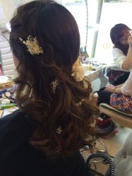 -红馆妆造(中央大街店)