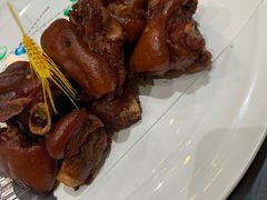 红烧猪蹄-俭朴菜(鲁磨路店)