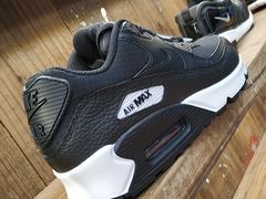 -ABC MART(心斎橋店)