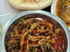 -丹水桥地锅鱼·翘嘴鲌·地方特色全鱼宴(丹江口大坝店)
