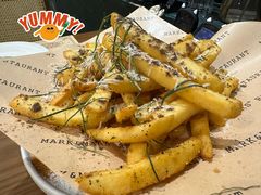 -Mark&Mars Restaurant