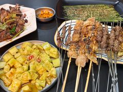 -许哥东北烧烤·铁丳烤串·宫后夹肉(繁花中心店)