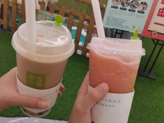 霸气雪顶山楂草莓-奈雪的茶(大悦城PRO店)