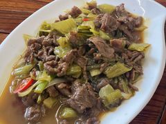 酸菜炒牛肉-吴祥记潮州菜·百年老字号·砂锅粥