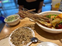 -嘉州叶婆婆钵钵鸡(建设路店)