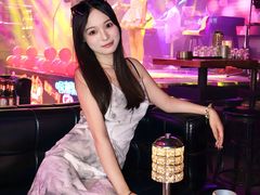 -喜鹊音乐酒馆(西街店)