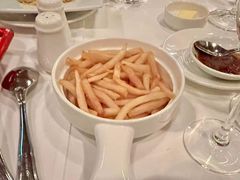 -香港赛马会双鱼河会所