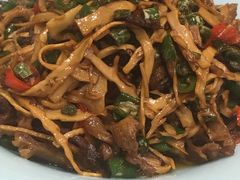 -川流不息·地道川菜·小龙虾(松东路店)