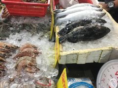-拉威海鲜市场