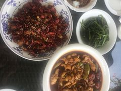 水煮牛肉-渝信川菜(南滨店)